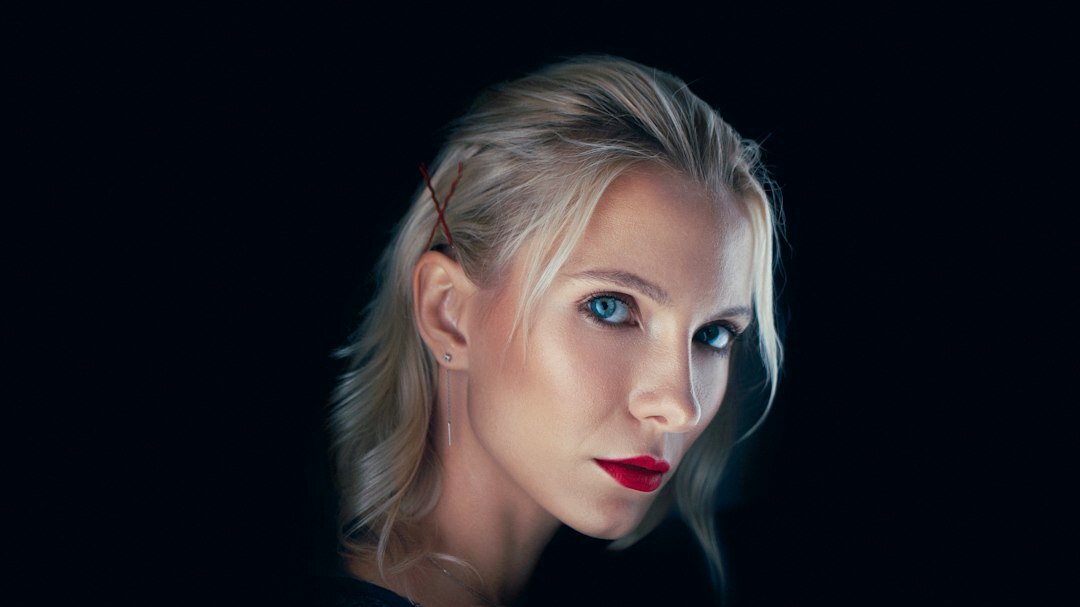 iconic celebrity portrait